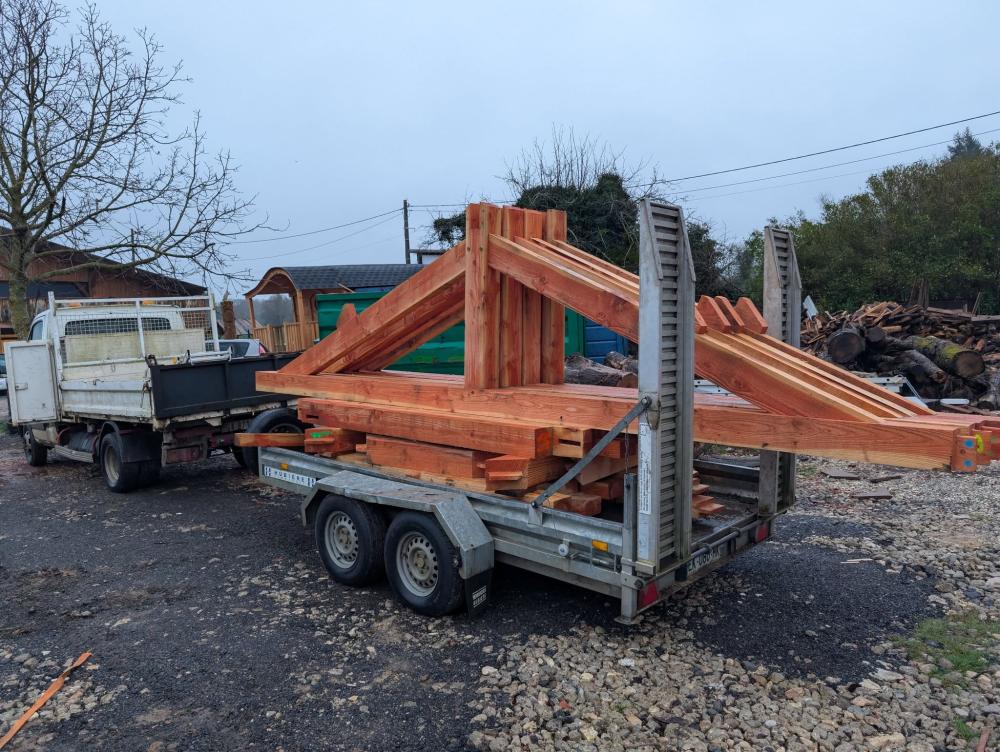 Poteaux, poutres et sections fortes en bois Douglas sur mesure dans le Cher (18)